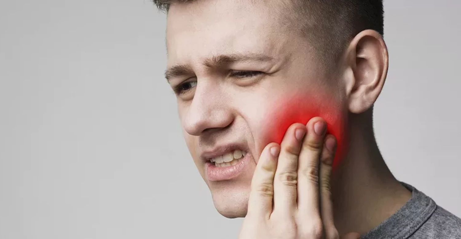 Jaw Hurts on One Side When Chewing 2